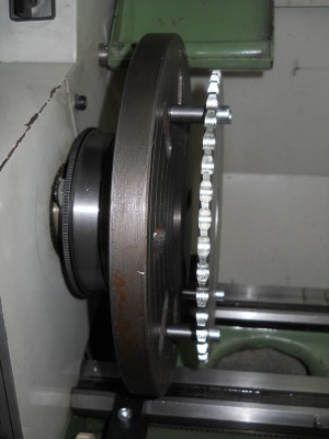 Planscheibe mit Aufnahme und Ritzel Seite.jpg